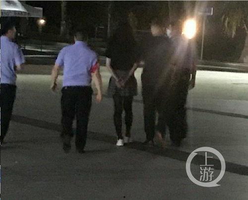 男浴室的在线视频播放